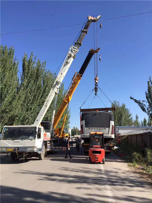 金阳县港口集装箱搬运案例